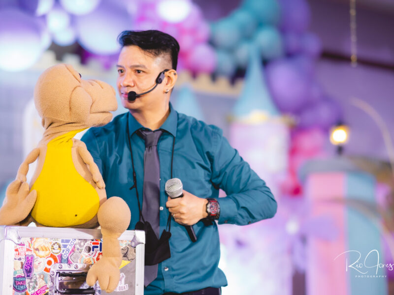 Flooch – Premier Kiddie Party Host, Magician, and Ventriloquist in Metro Manila
