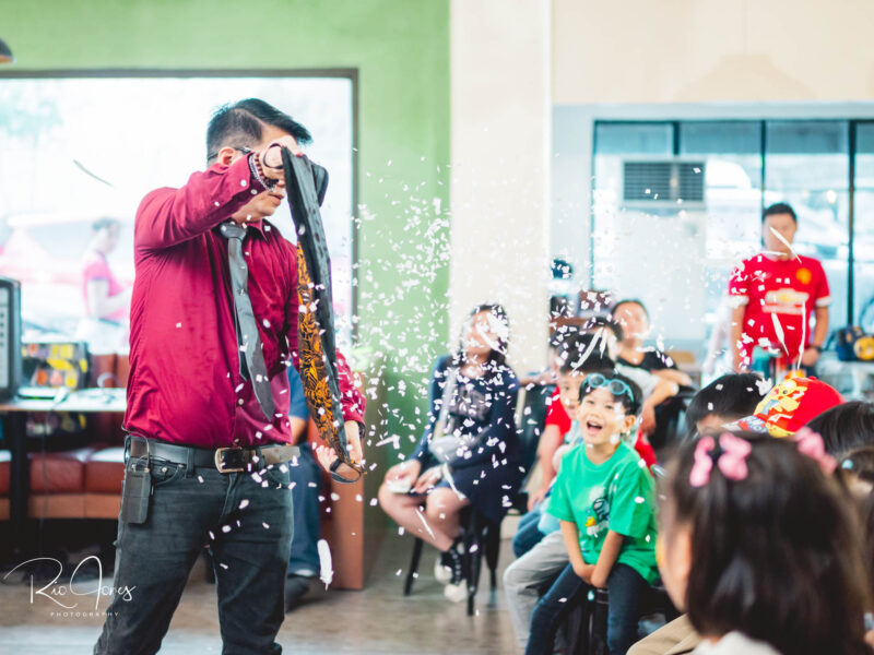 Flooch – Premier Kiddie Party Host, Magician, and Ventriloquist in Metro Manila