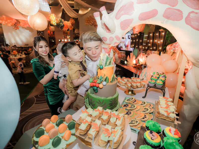 Pram and Cradle – Capturing Every Milestone with Elegance