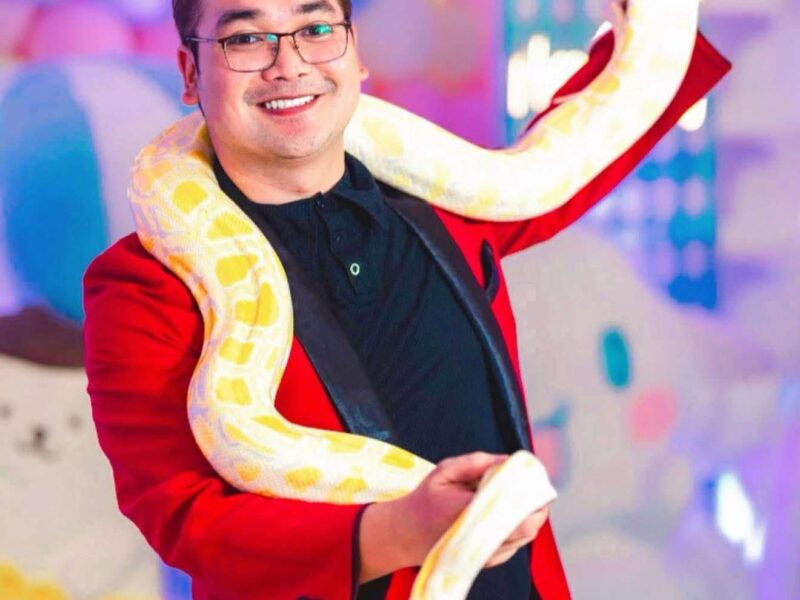 Aries the Magic Artist – Ventriloquist, Puppeteer & Comedy Magician