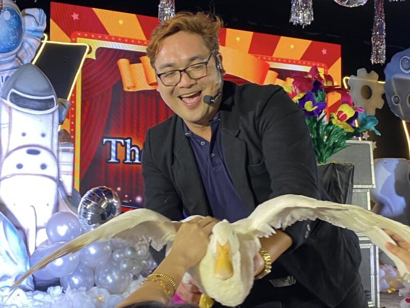Aries the Magic Artist – Ventriloquist, Puppeteer & Comedy Magician