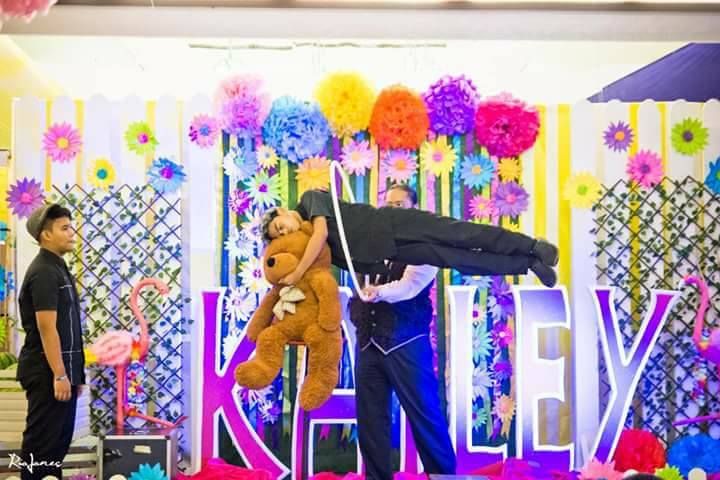 Amazing Arnold – Gospel Magician, Puppeteer & Event Host