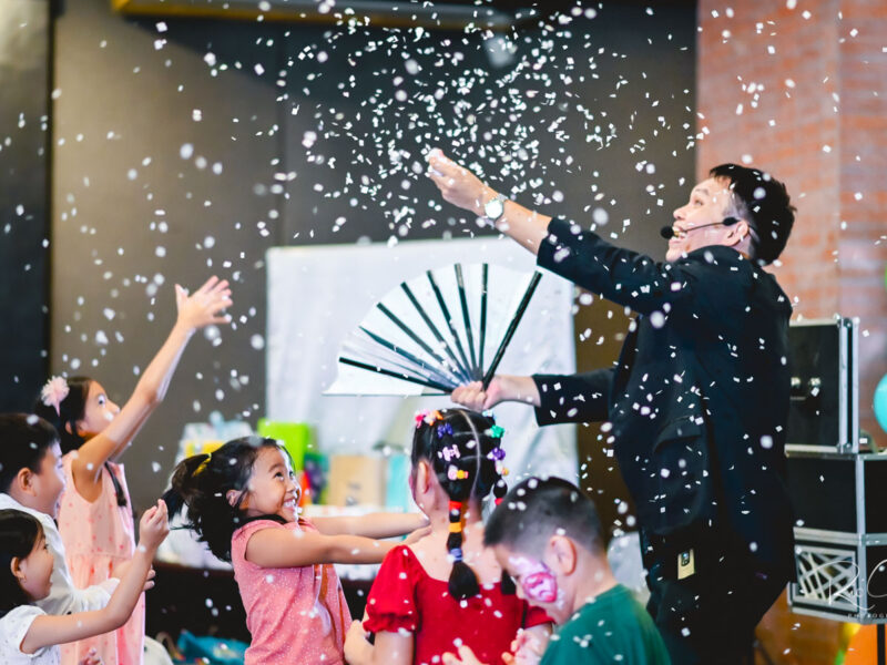 Iankoy the Wacky Magician – Laughter, Magic & Pure Kiddie Party Fun!