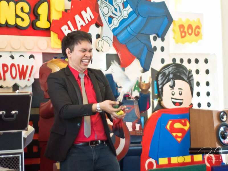 Iankoy the Wacky Magician – Laughter, Magic & Pure Kiddie Party Fun!