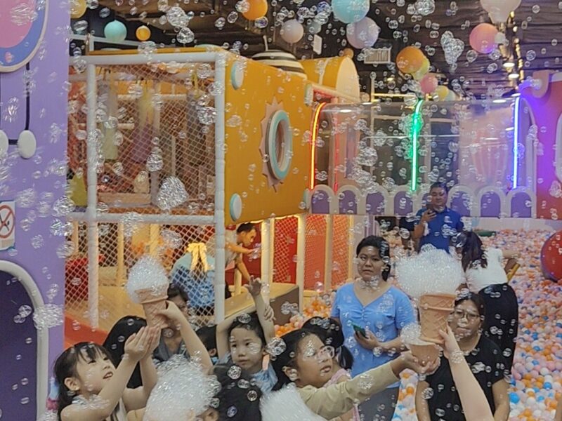 Manila Bubble Show – Magical Bubbles by Julio Balacse