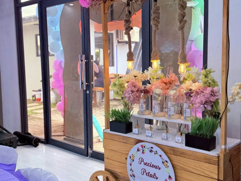 🌸 Precious Petals Scent & Souvenir Bar – Personalized Fragrance & Unique Event Giveaways